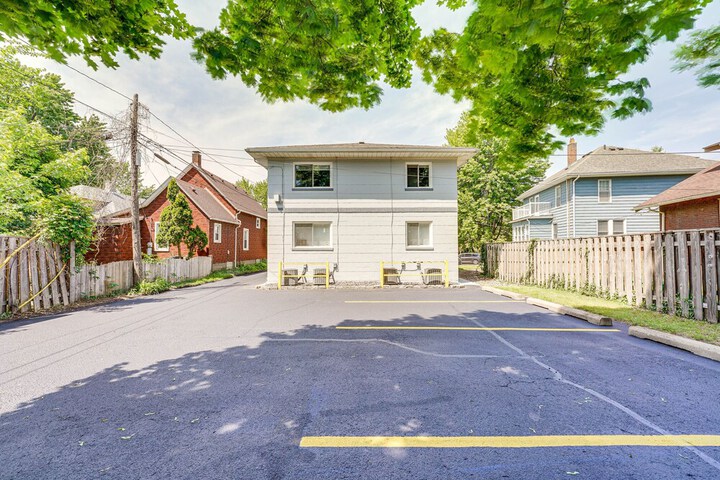 Wyandotte Vacation Rental Apartment Near Hospital!