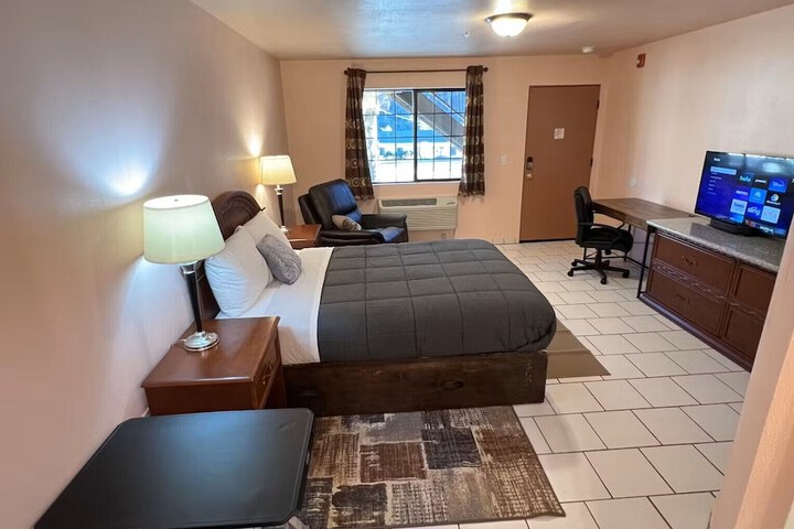 Room 37 of 61