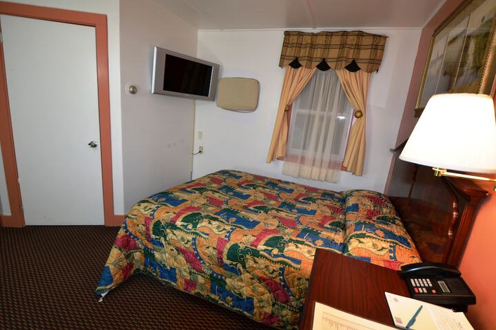 Room 20 of 53