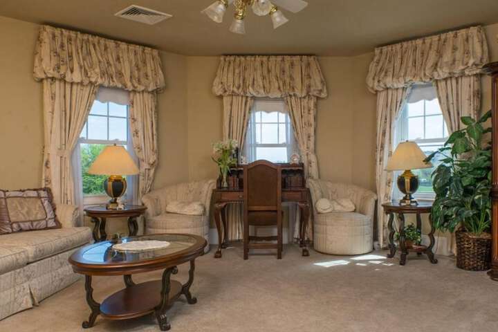 Room 158 of 191