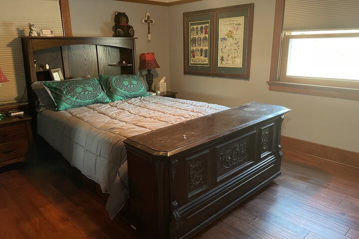 Room 16 of 25