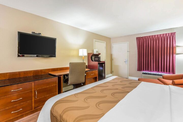 Room 9 of 52