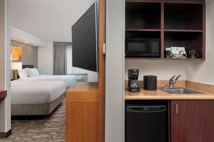 Room 15 of 26