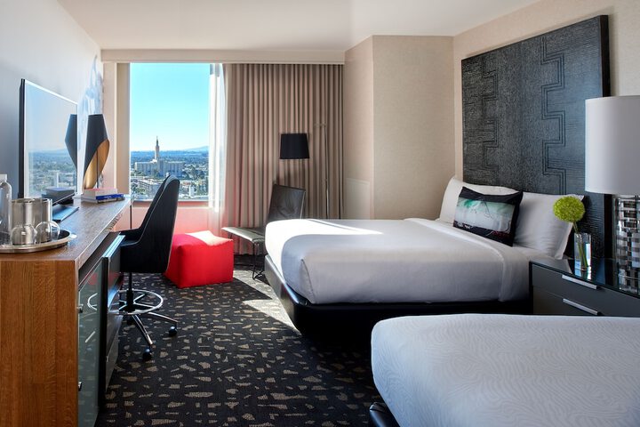 Room 25 of 101