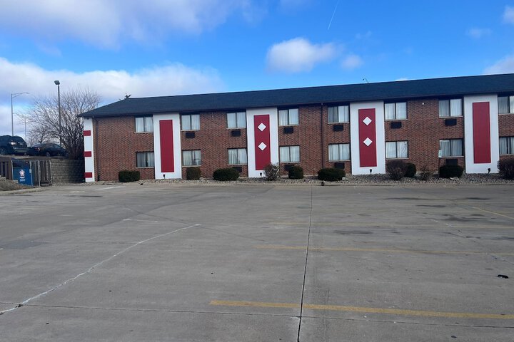 Hotel 2 of 47