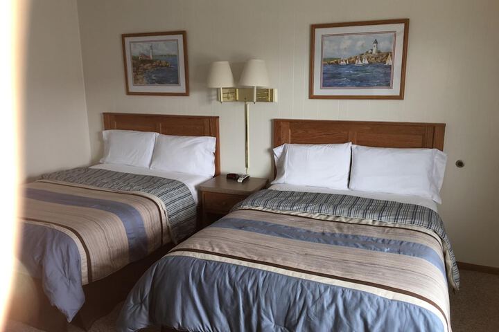Coho Motel and Suites