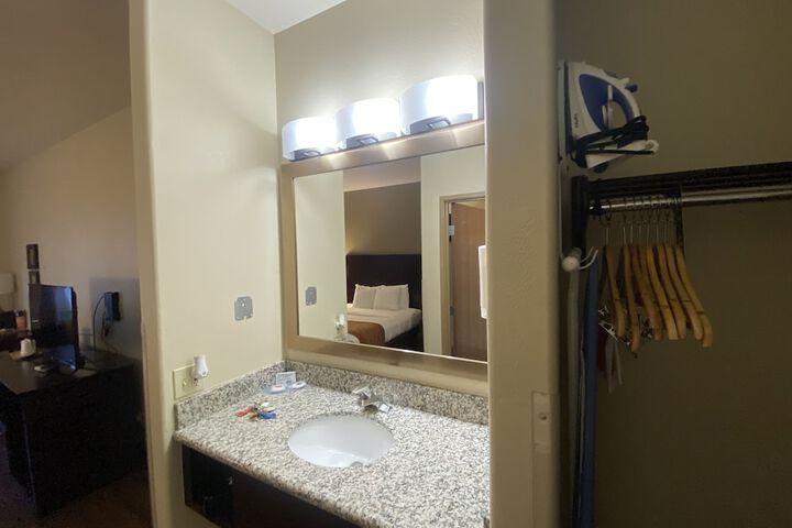 Room 39 of 58