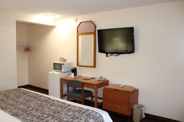 Room 9 of 22