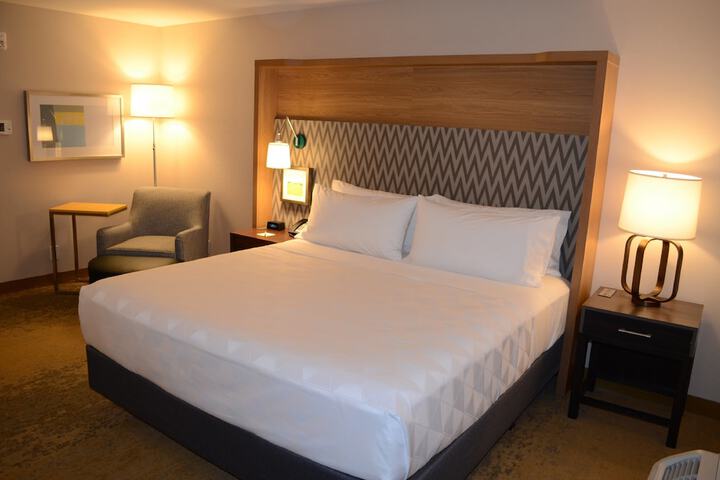 Room 45 of 117
