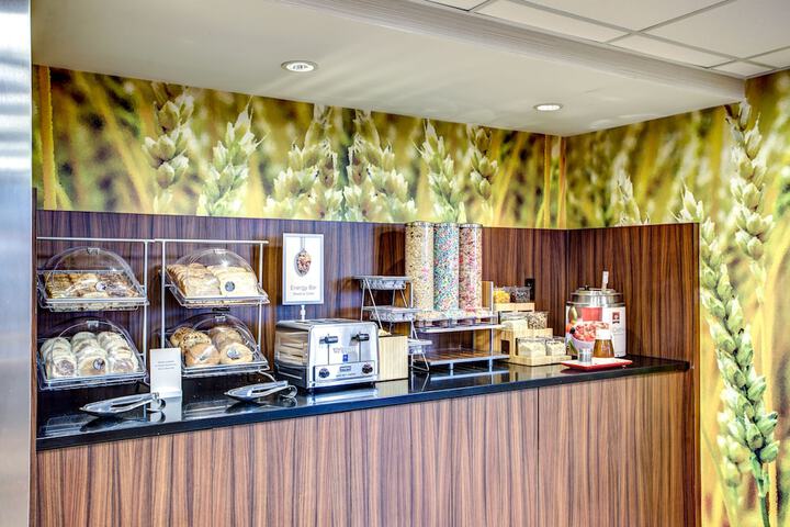 Fairfield Inn & Suites Springfield Holyoke