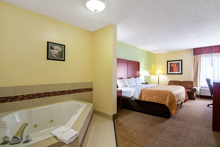 Room 18 of 41