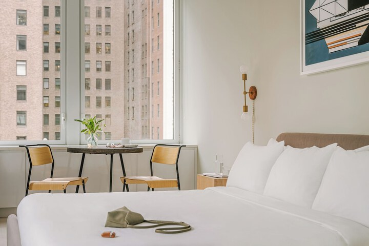 Room 54 of 104