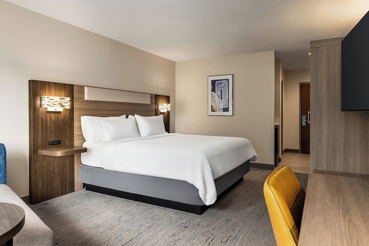 Holiday Inn Express & Suites Hagerstown by IHG