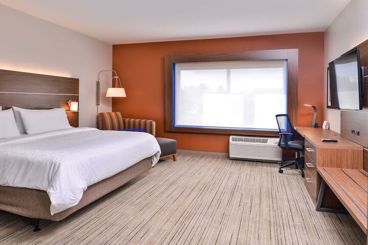 Room 13 of 47