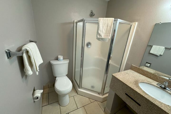 Room 14 of 18