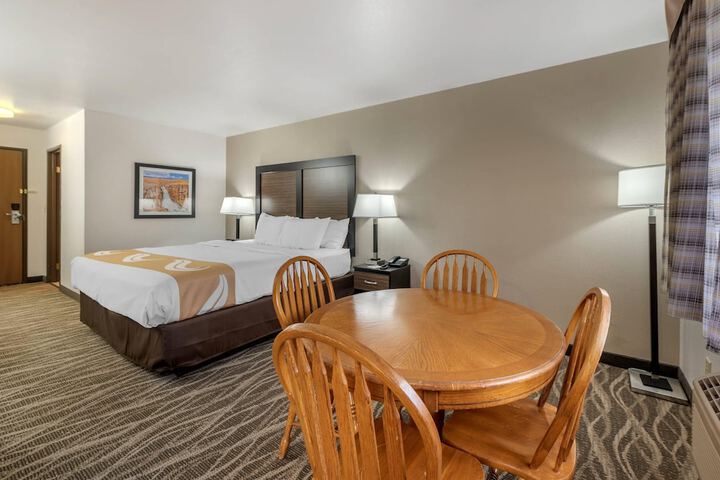Quality Inn & Suites South Fork - Wolf Creek