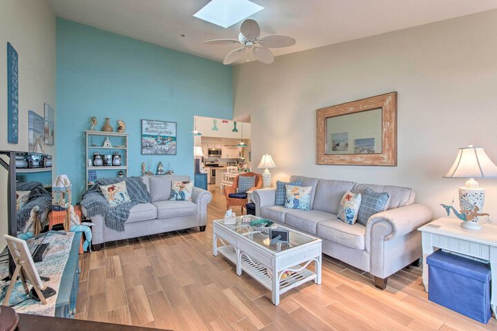 Topsail Beach Oceanfront Oasis w / Stunning Views!