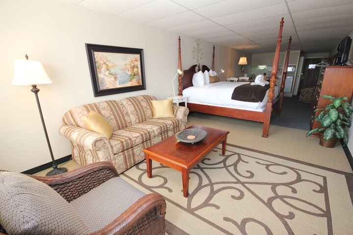 Room 33 of 37