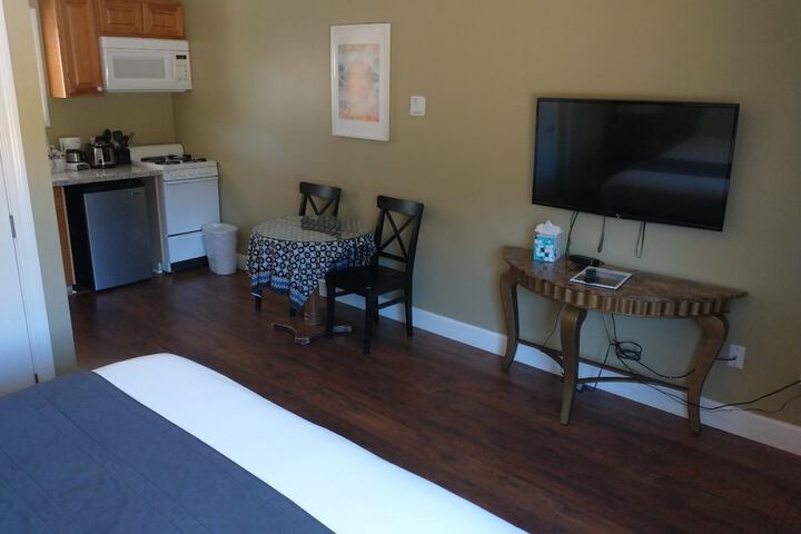 Room 17 of 72