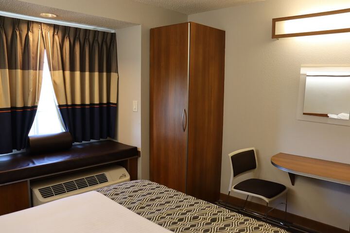 Microtel Inn & Suites by Wyndham Columbus / Near Fort Benning