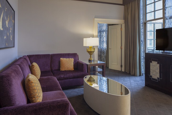 The Ashton Hotel