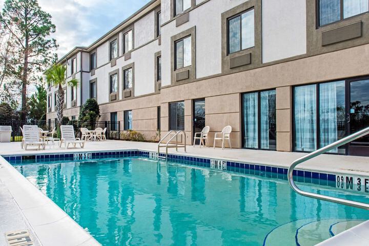 Pool 5 of 43