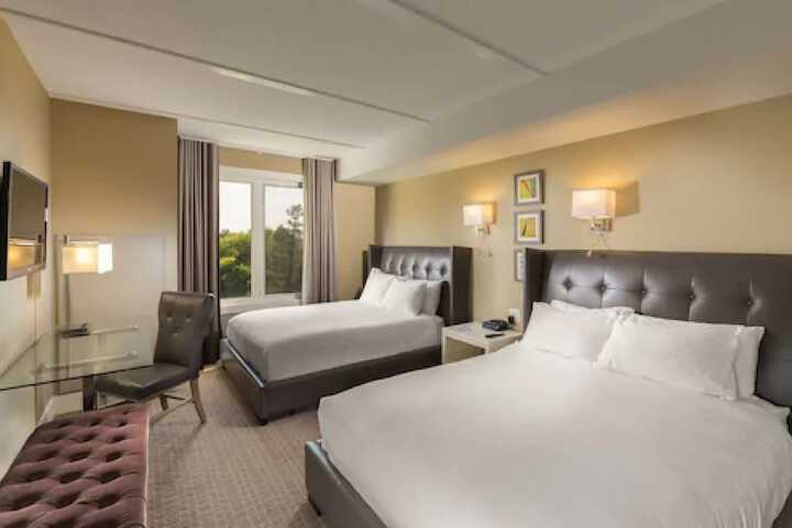 Room 34 of 74
