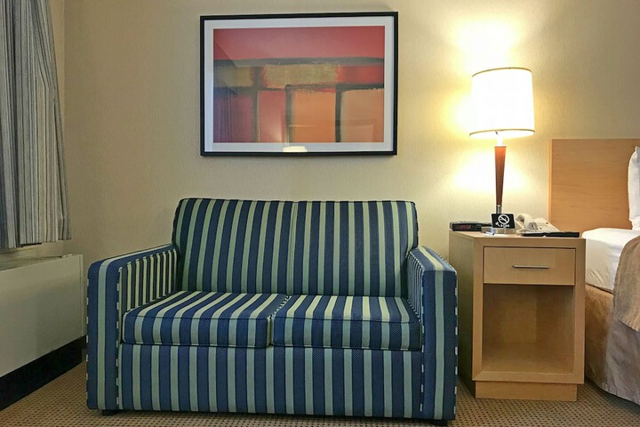 Room 21 of 35