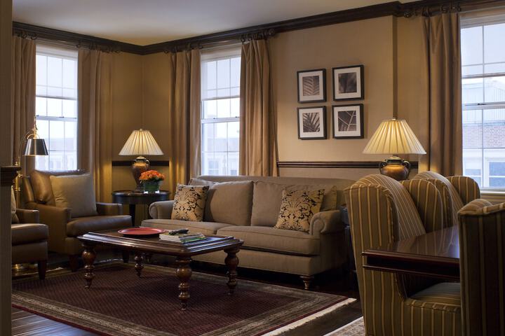Room 9 of 65