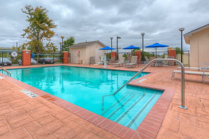 Pool 11 of 48