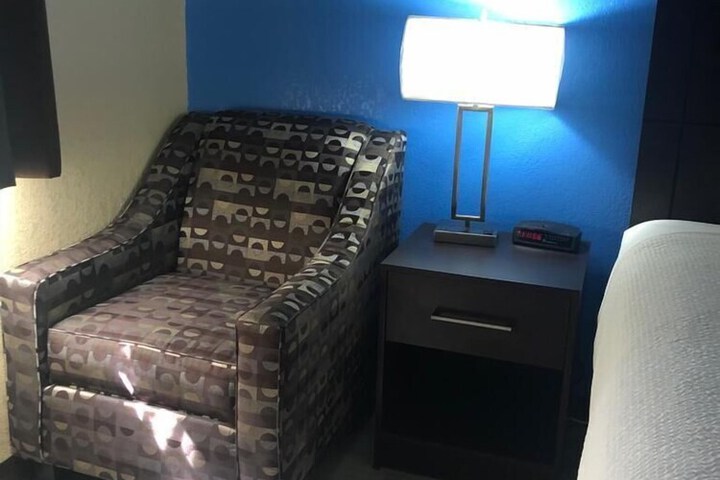 Room 25 of 75