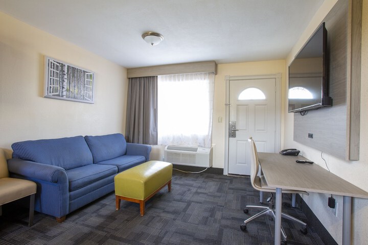 Room 57 of 75