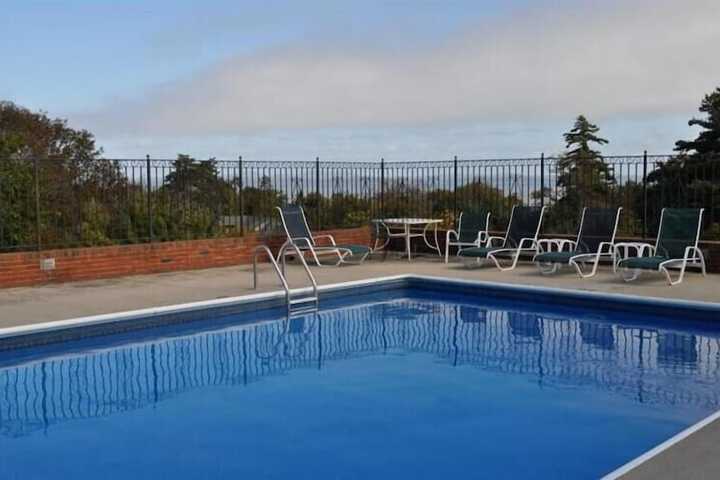 Pool 5 of 109