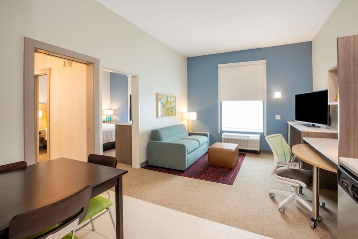 Room 13 of 26