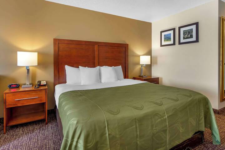Room 14 of 36