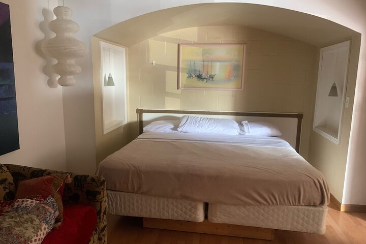 Room 21 of 31