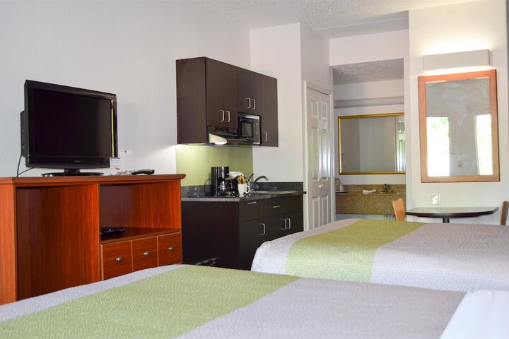 Room 18 of 24