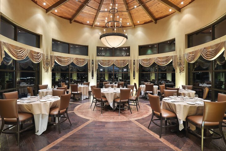Flying Horse Resort & Club