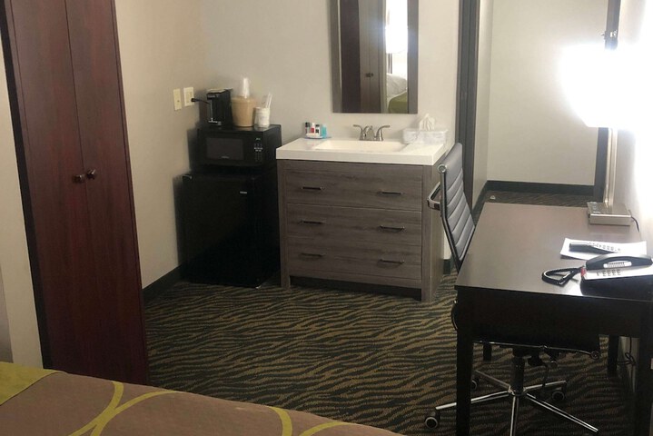 Room 31 of 43