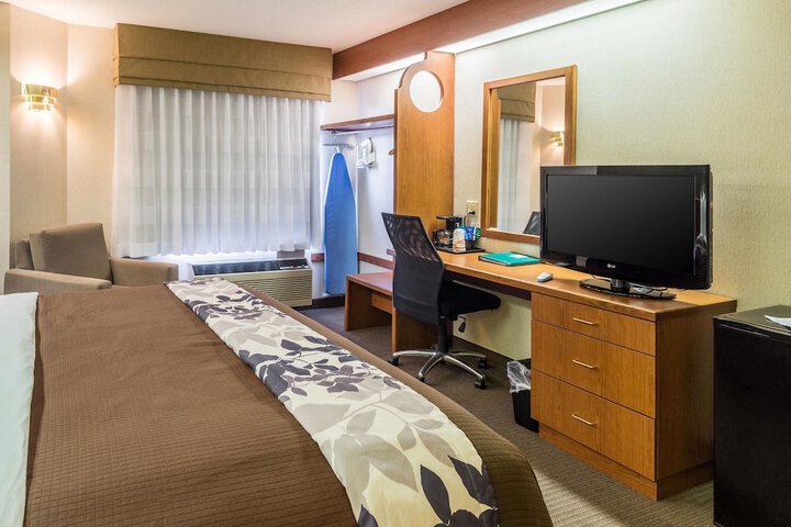 Room 20 of 61