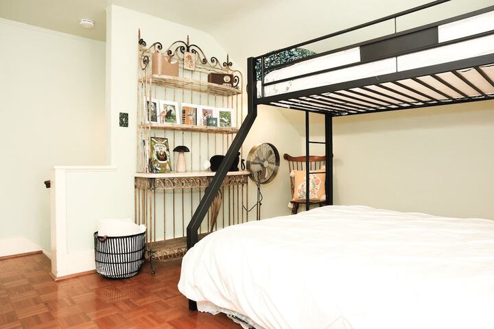 Room 14 of 88