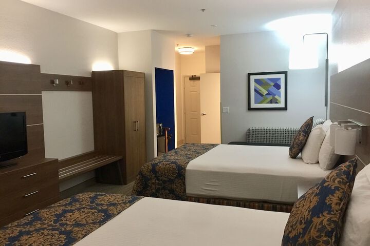 Room 14 of 43