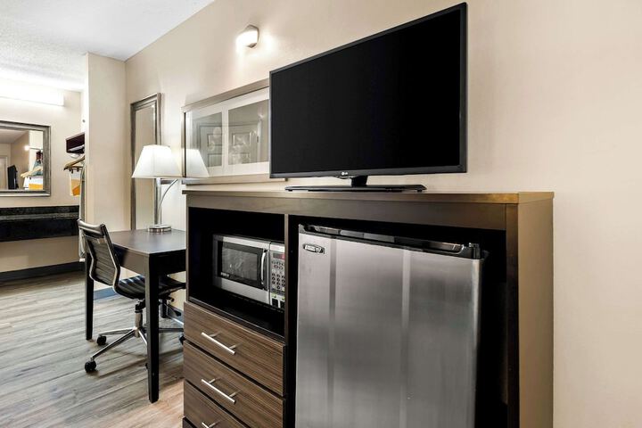 Room 18 of 46