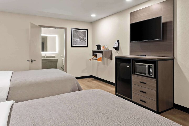 Room 19 of 45