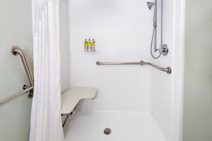Holiday Inn Express & Suites Naples North - Bonita Springs by IHG
