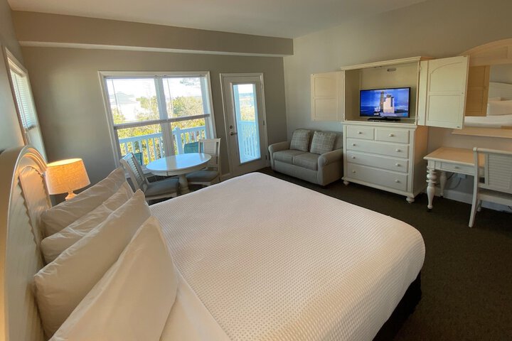 Room 17 of 42
