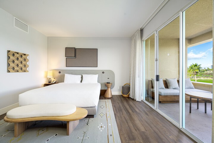 Room 44 of 177