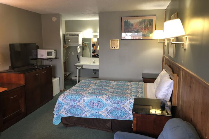 Room 35 of 43