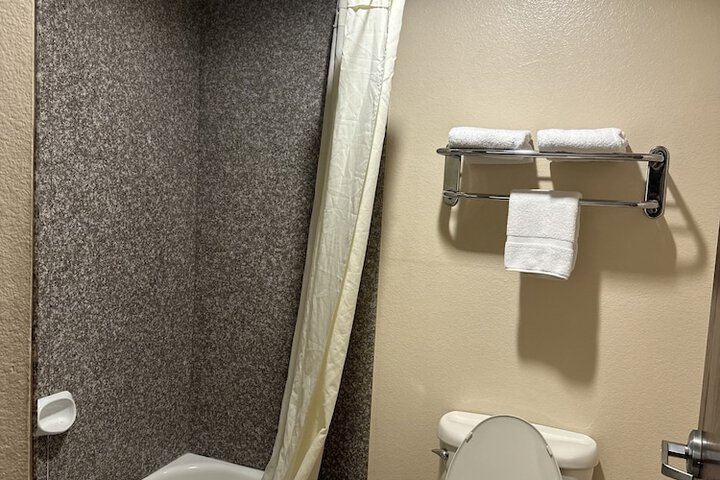 Room 11 of 13