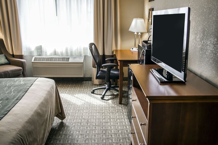 Quality Inn & Suites Bradford